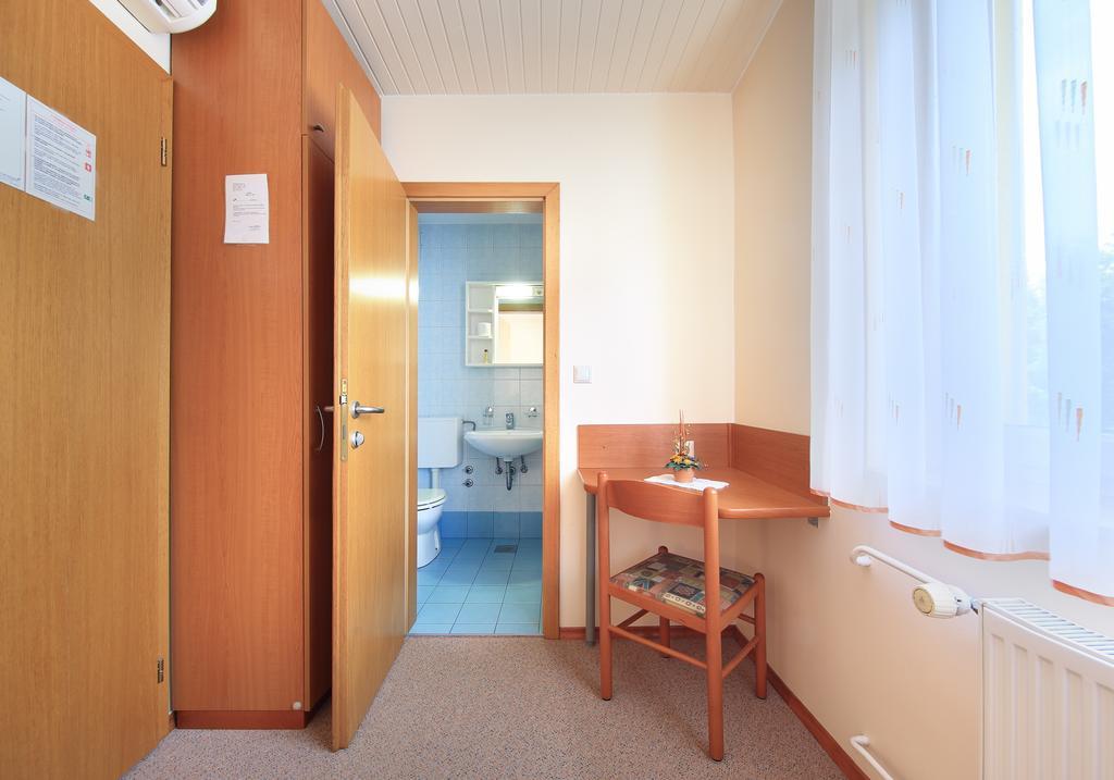 Rooms Sustersic Ljubljana Bagian luar foto