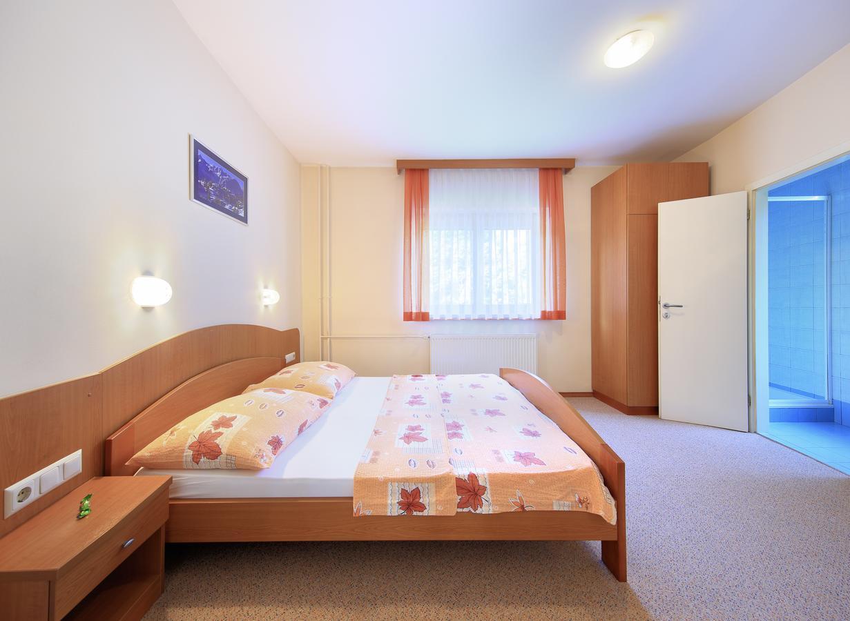 Rooms Sustersic Ljubljana Bagian luar foto
